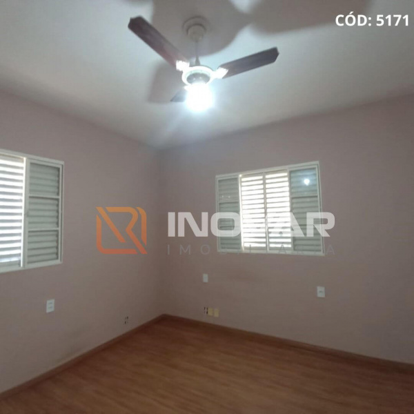 Centro, 3 Quartos Quartos, ,2 BanheirosBanheiros,Comercial,Aluguel,1365